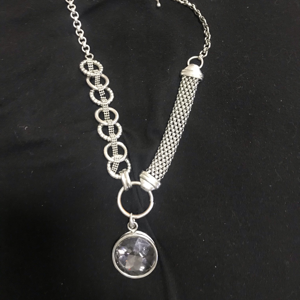 Silver Necklace With Gray Rhinestone
